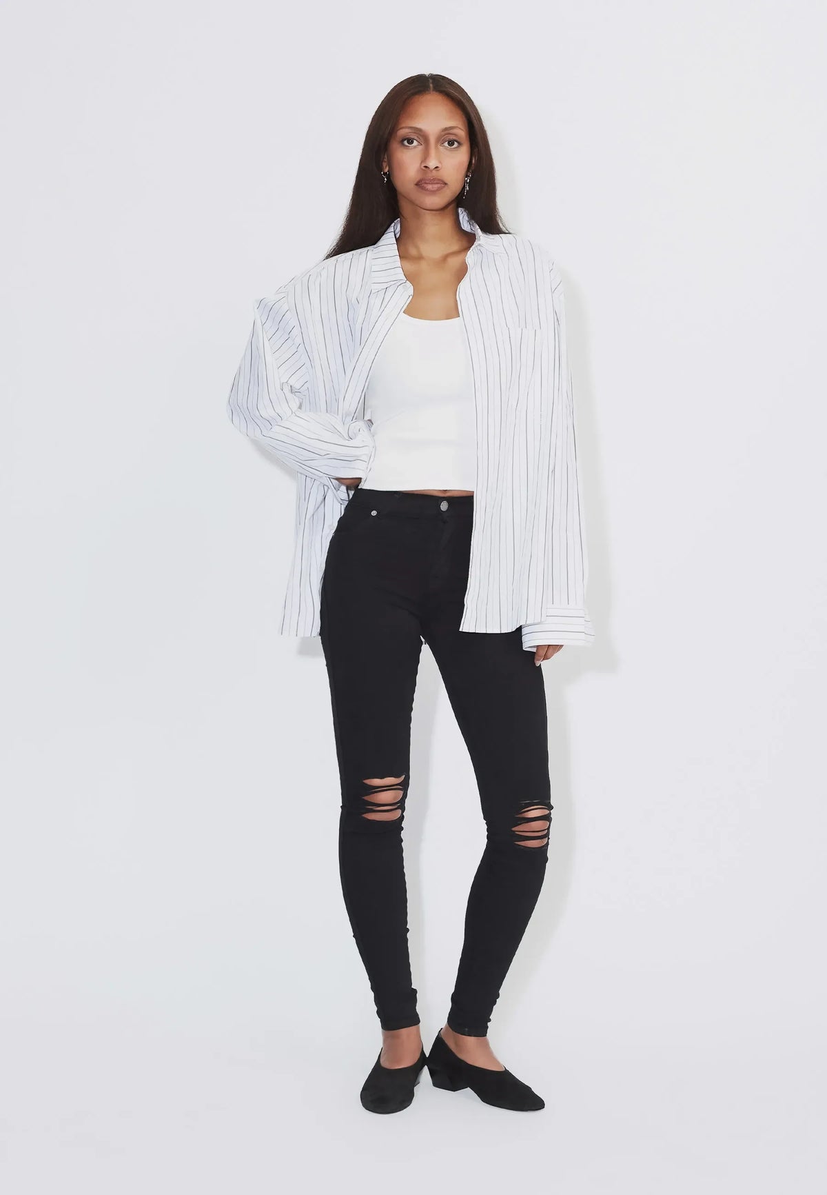 LEXY JEANS - Black Ripped Knees