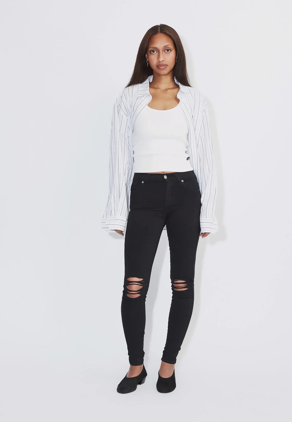 LEXY JEANS - Black Ripped Knees – view 2