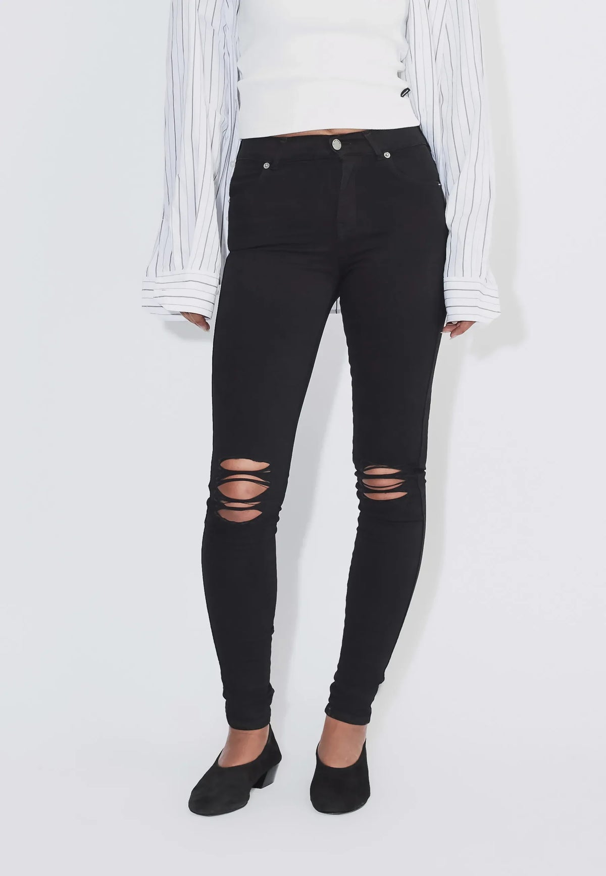 LEXY JEANS - Black Ripped Knees – view 5