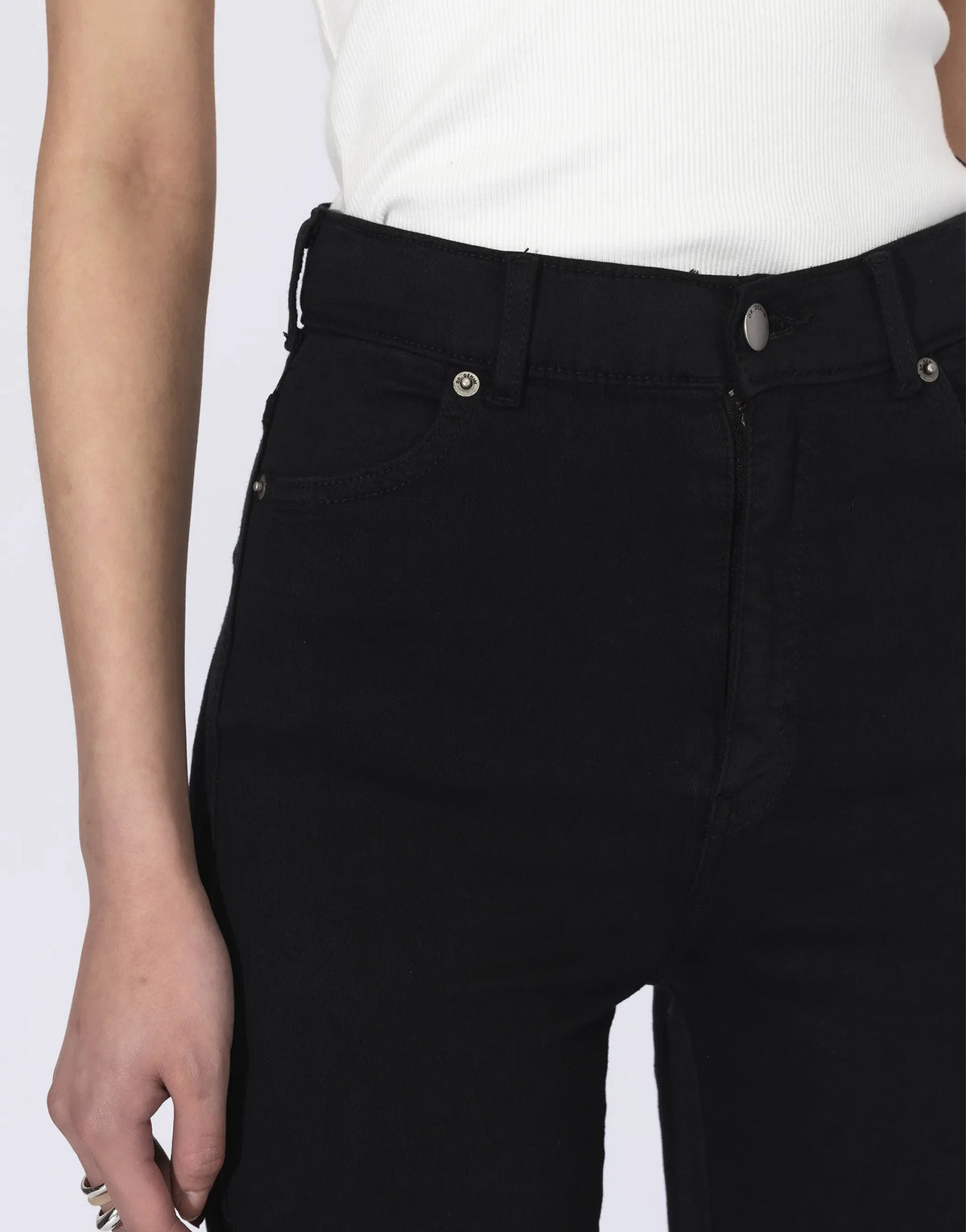 MOXY JEANS - Black Ripped Knees – view 8