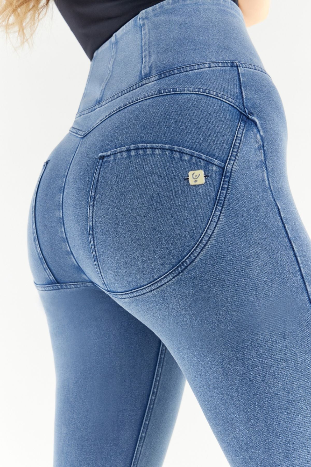 Curvy Light Denim High Waist Ankle Length