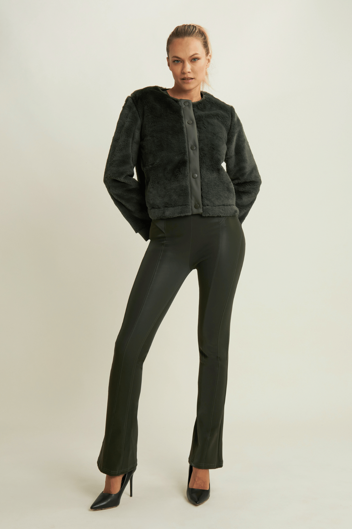 Freddy WR.UP® deep olive velvet high waist mini flare trousers – view 2