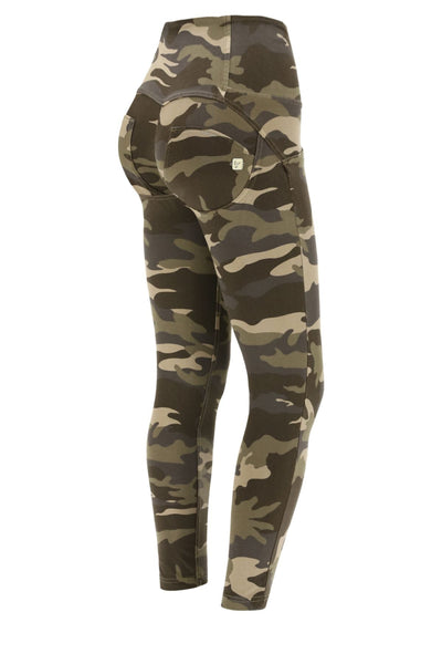 Camo Print 3 Button High Waist Ankle Length