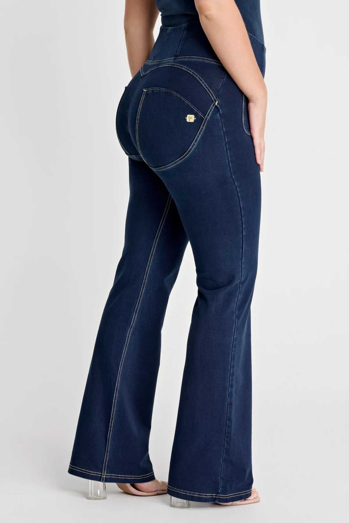 Flare Denim with Pockets High Waist