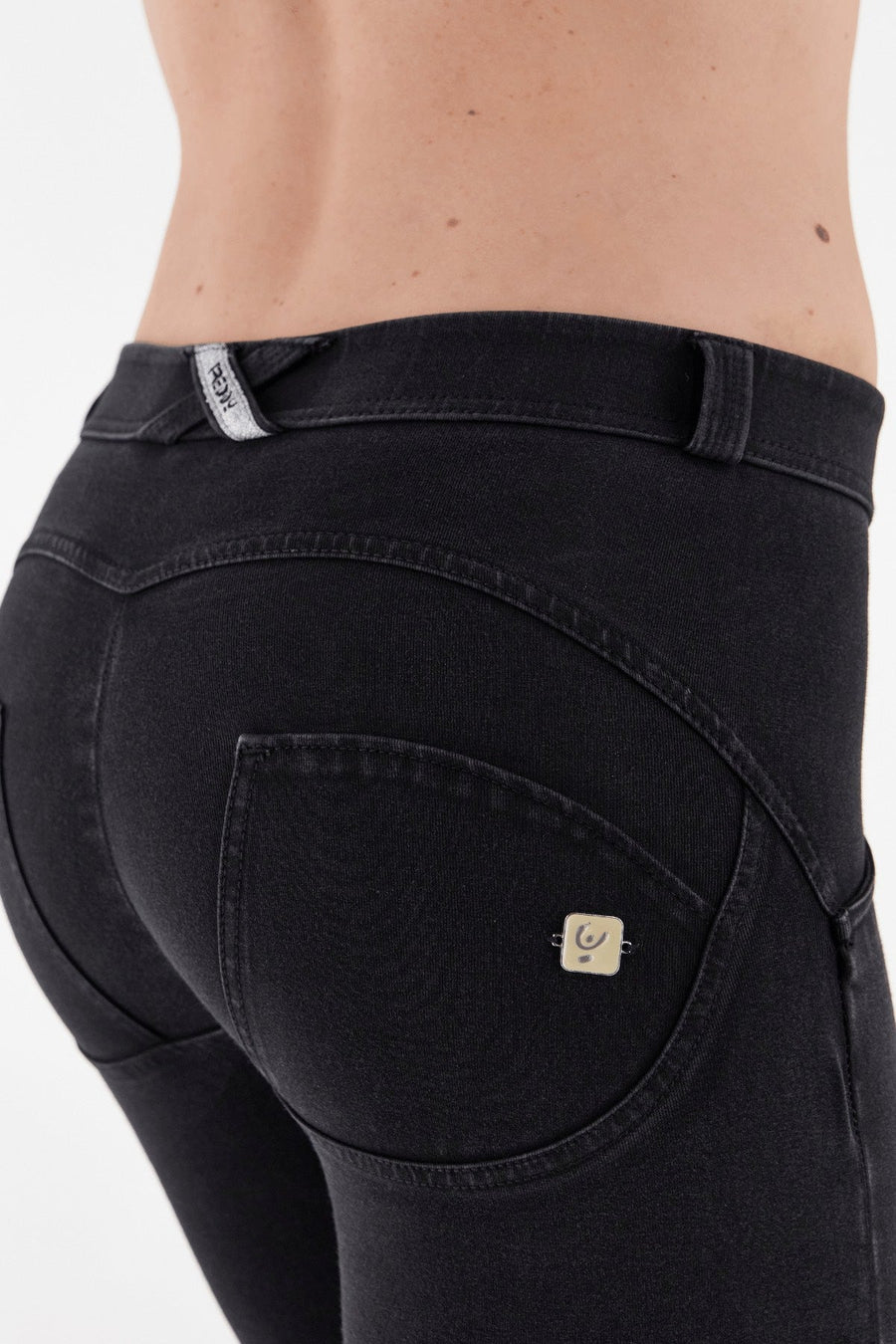 Curvy Black Denim Black Stitch Mid Rise Ankle Length