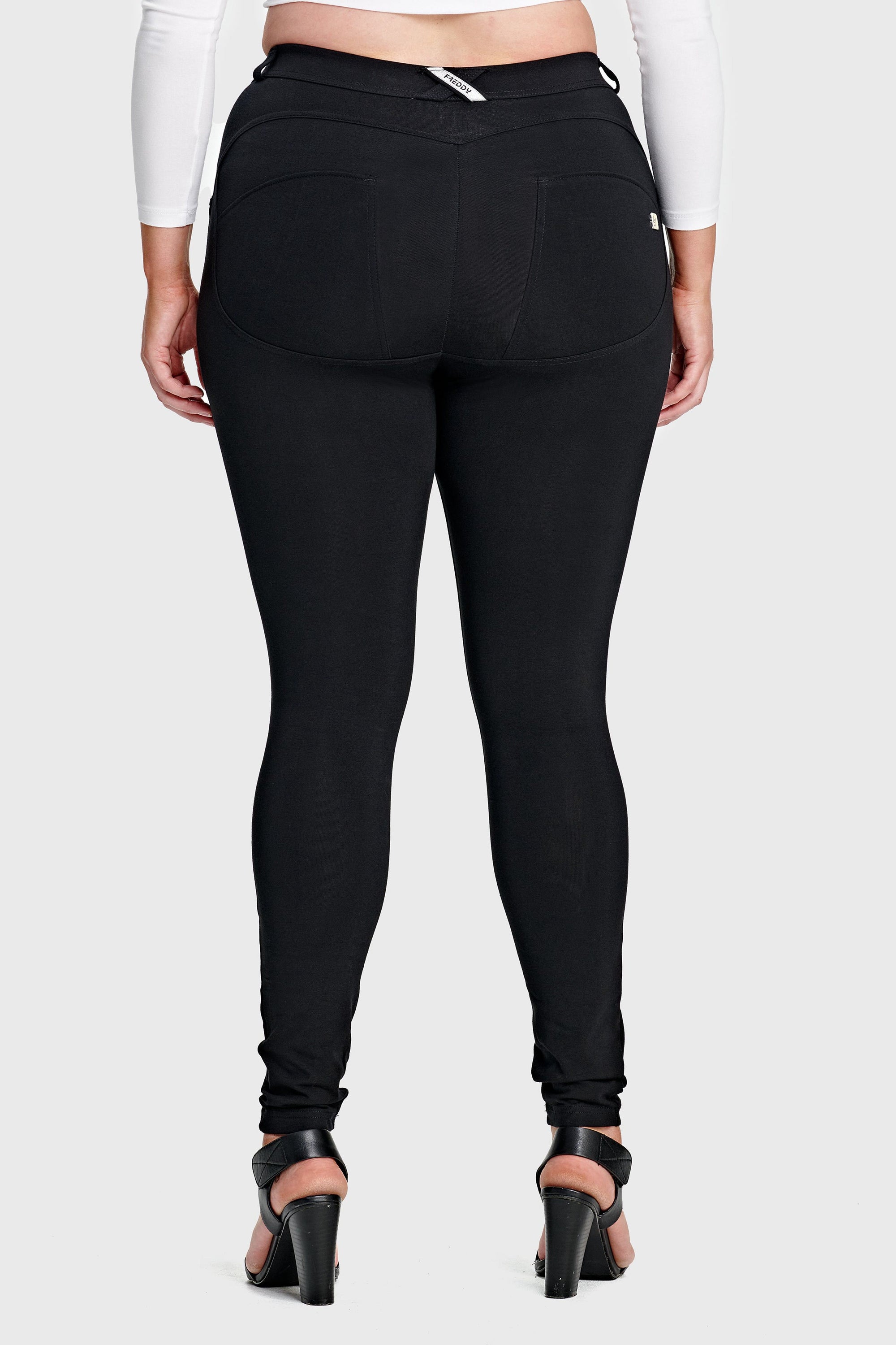Hourglass Fit Black Cotton Mid Rise Full Length