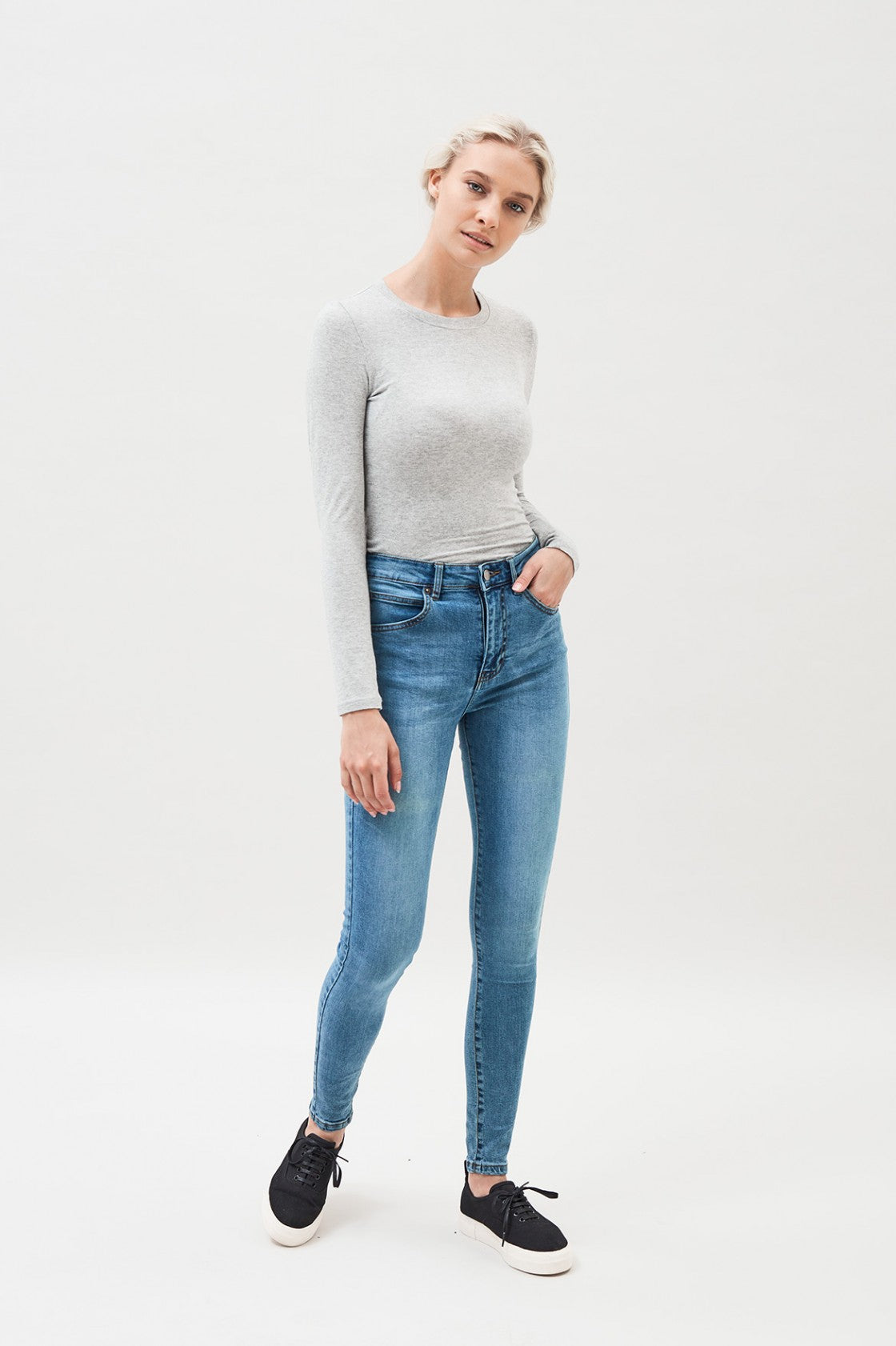 ERIN JEANS - Yonder Blue Wash