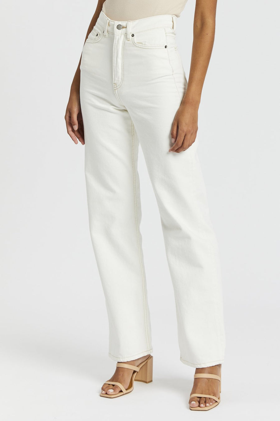 echo straight leg dr denim jeans in white denim 