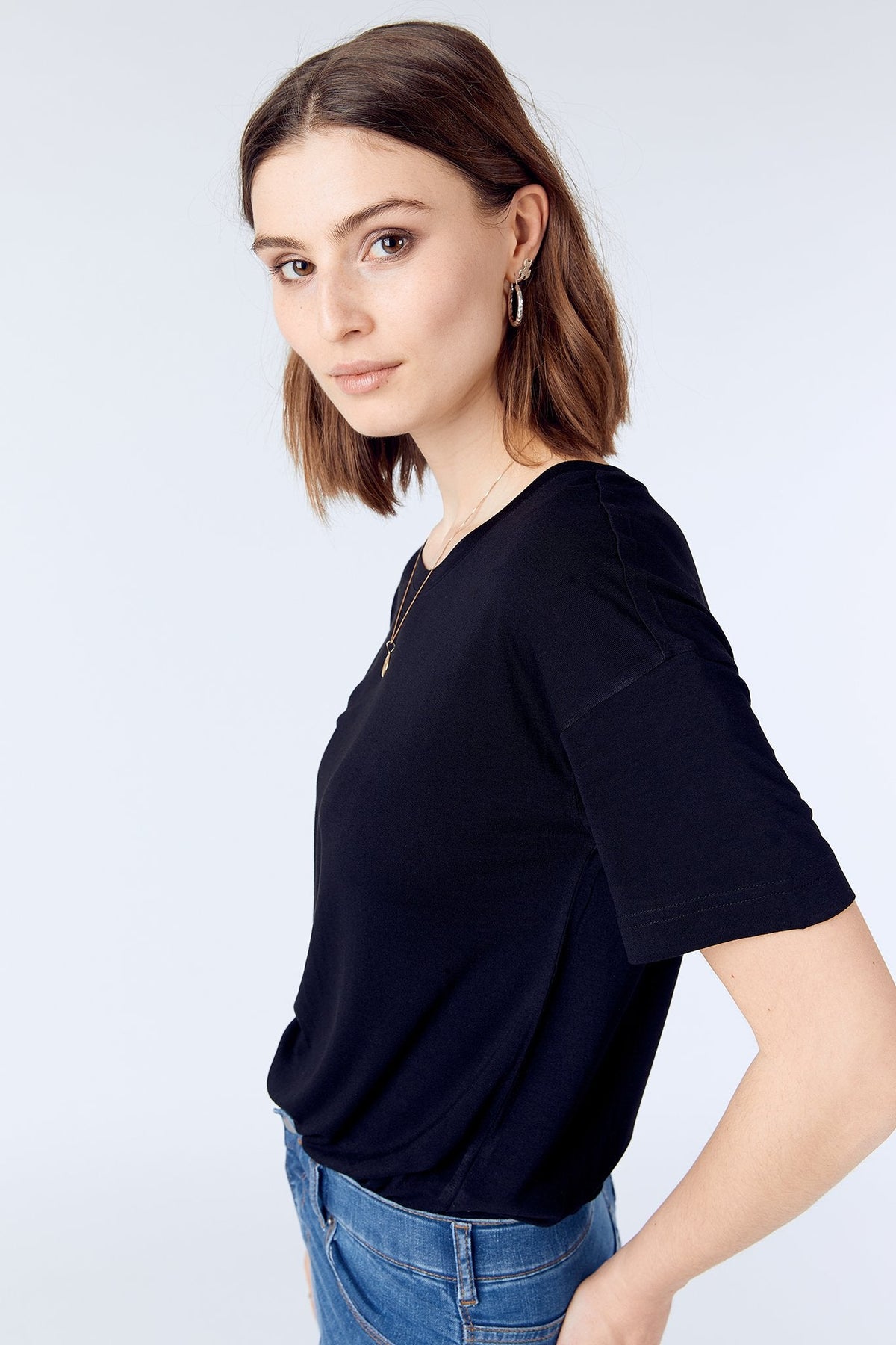 Jackie Tee - Black