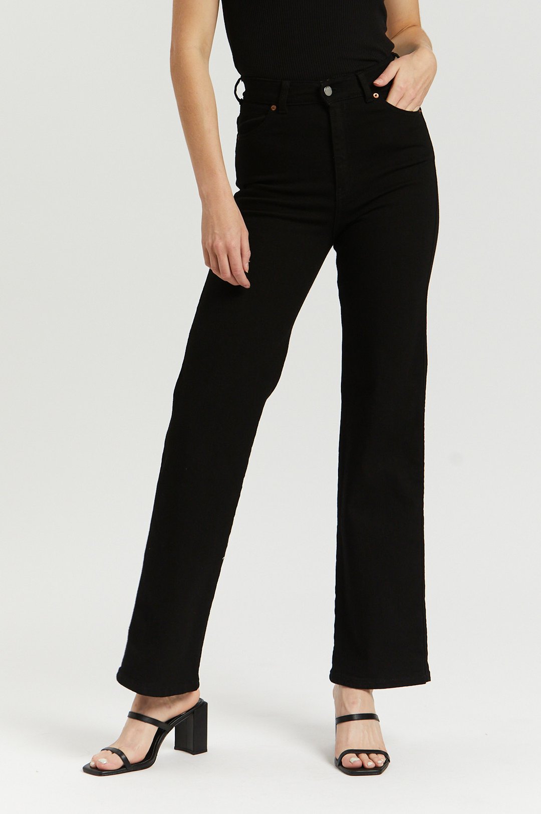 MOXY STRAIGHT - Black