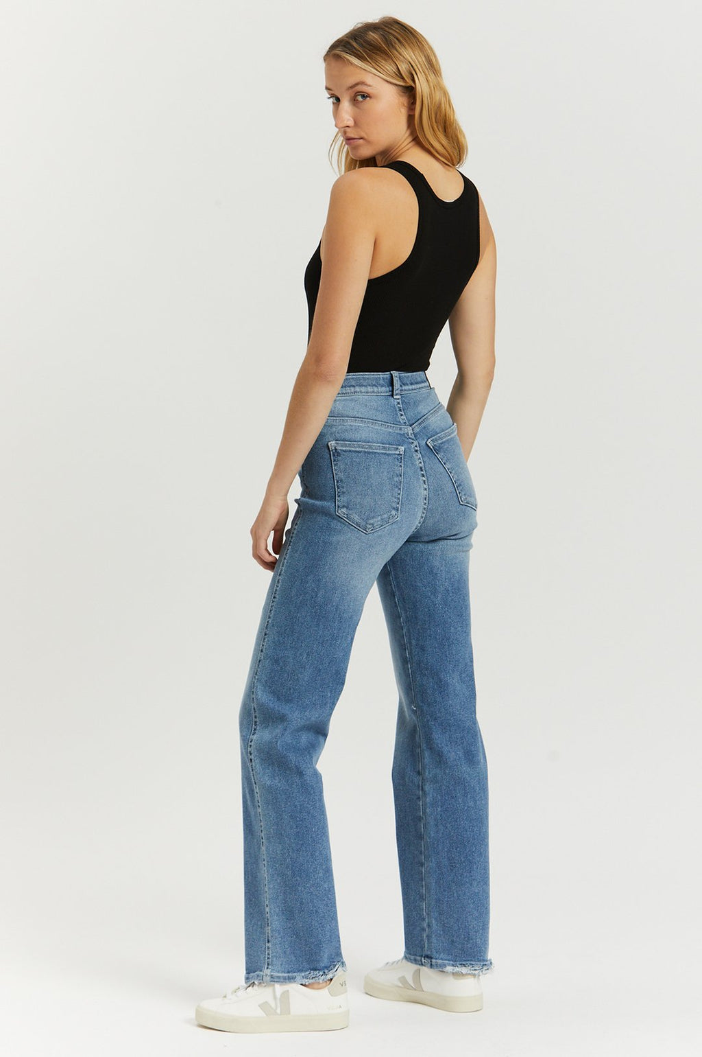 Moxy Straight - Breeze Mid Worn Hem